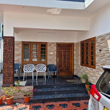 Ashvis Cottage Thekkady Exteriér fotografie